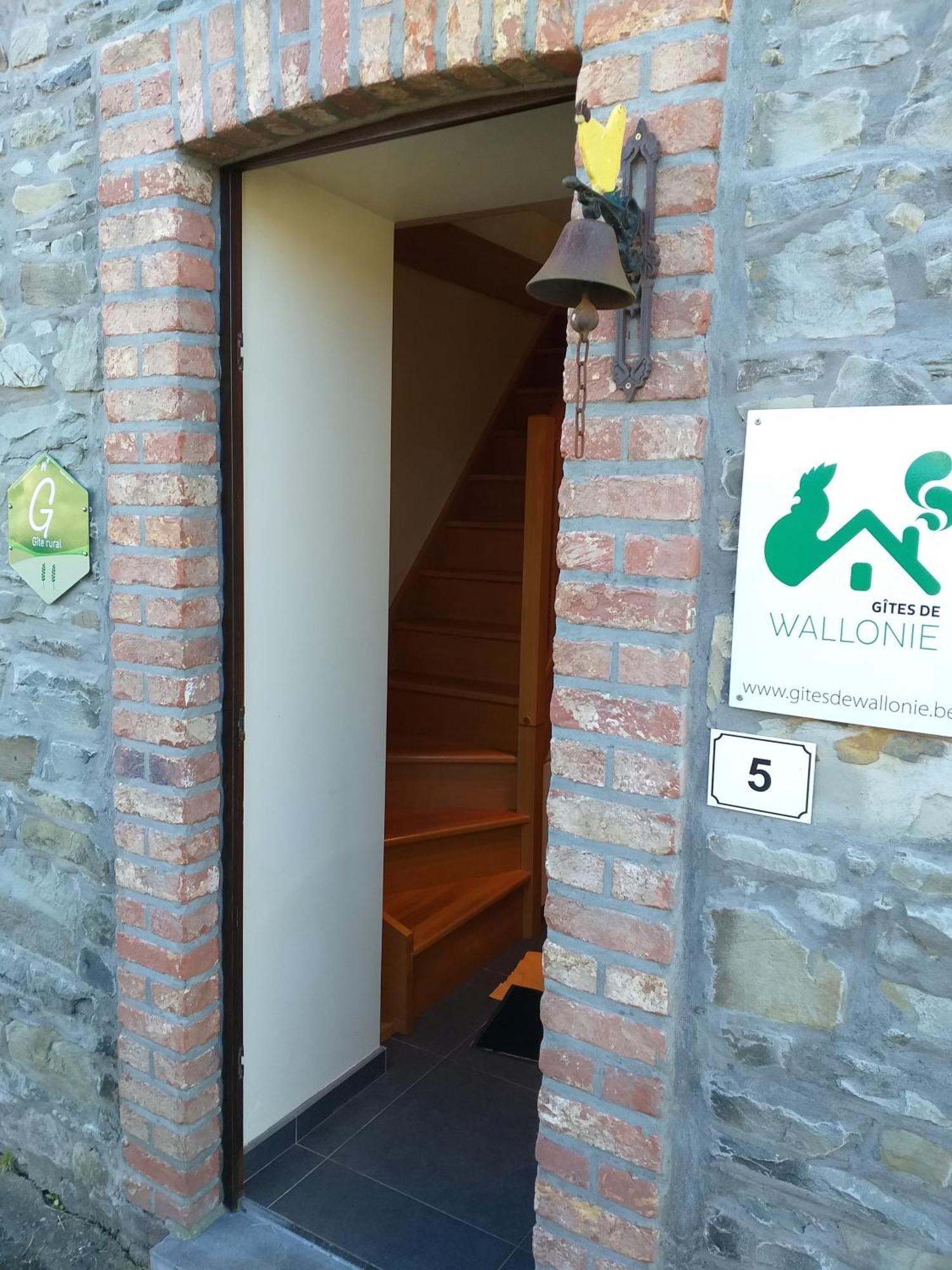 Vila Gite L'Ecole De Ma Mere Bertogne Exteriér fotografie
